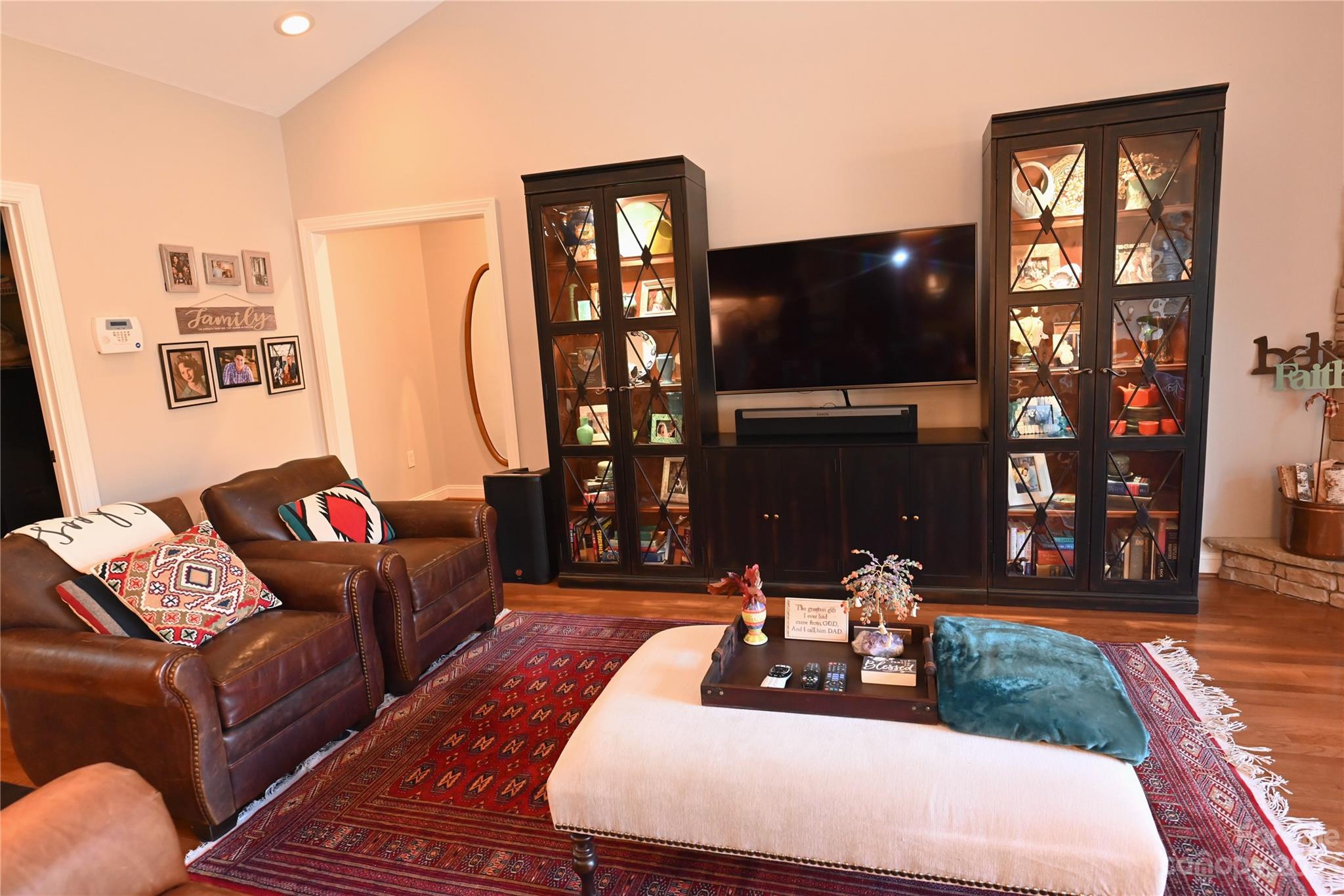 Rock Barn - Residential