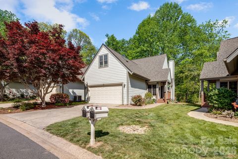 Photo of 29 Little Cedar Court, Asheville, NC 28805 (MLS # 4373943)