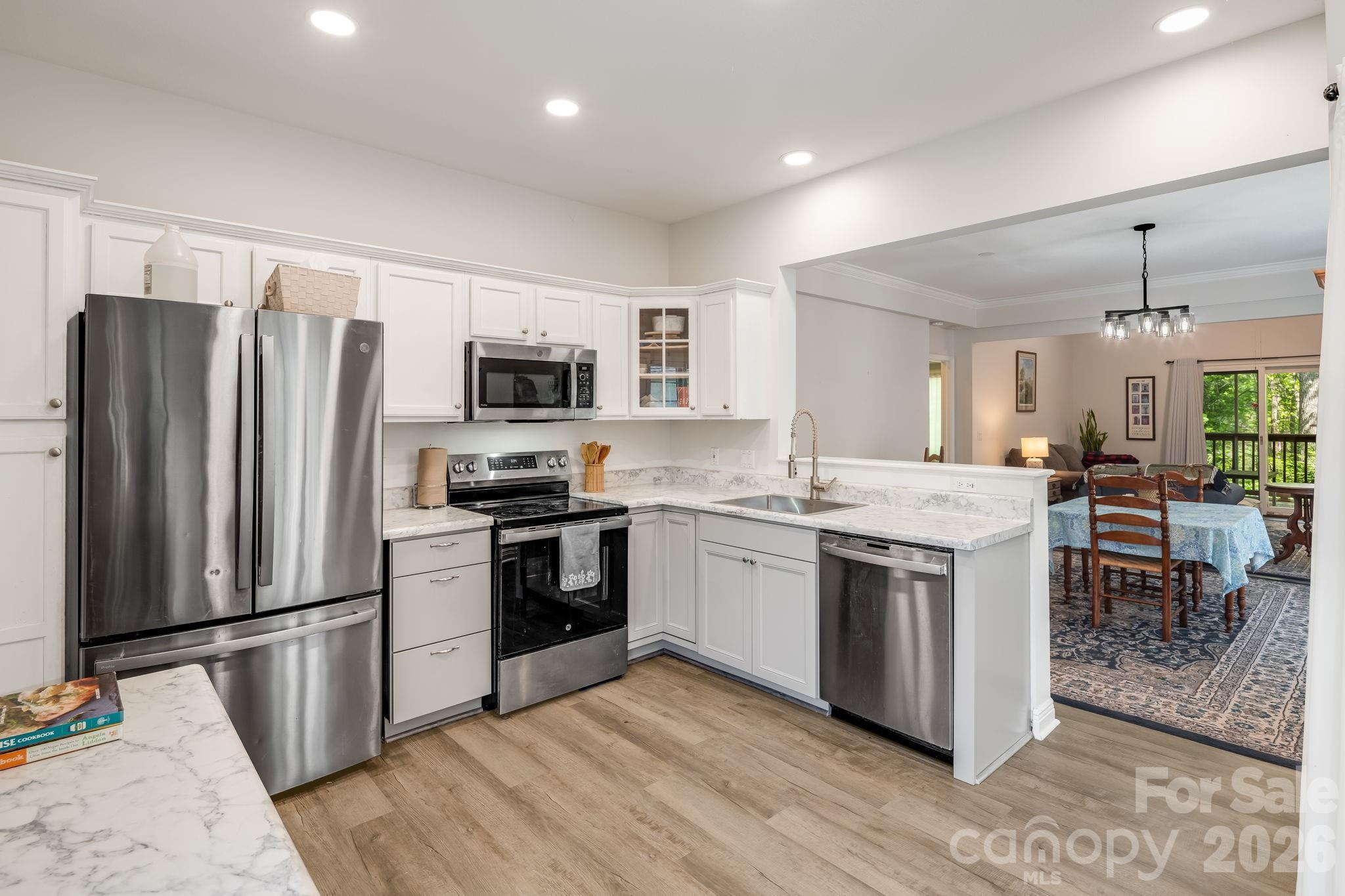 Viewpointe - Residential