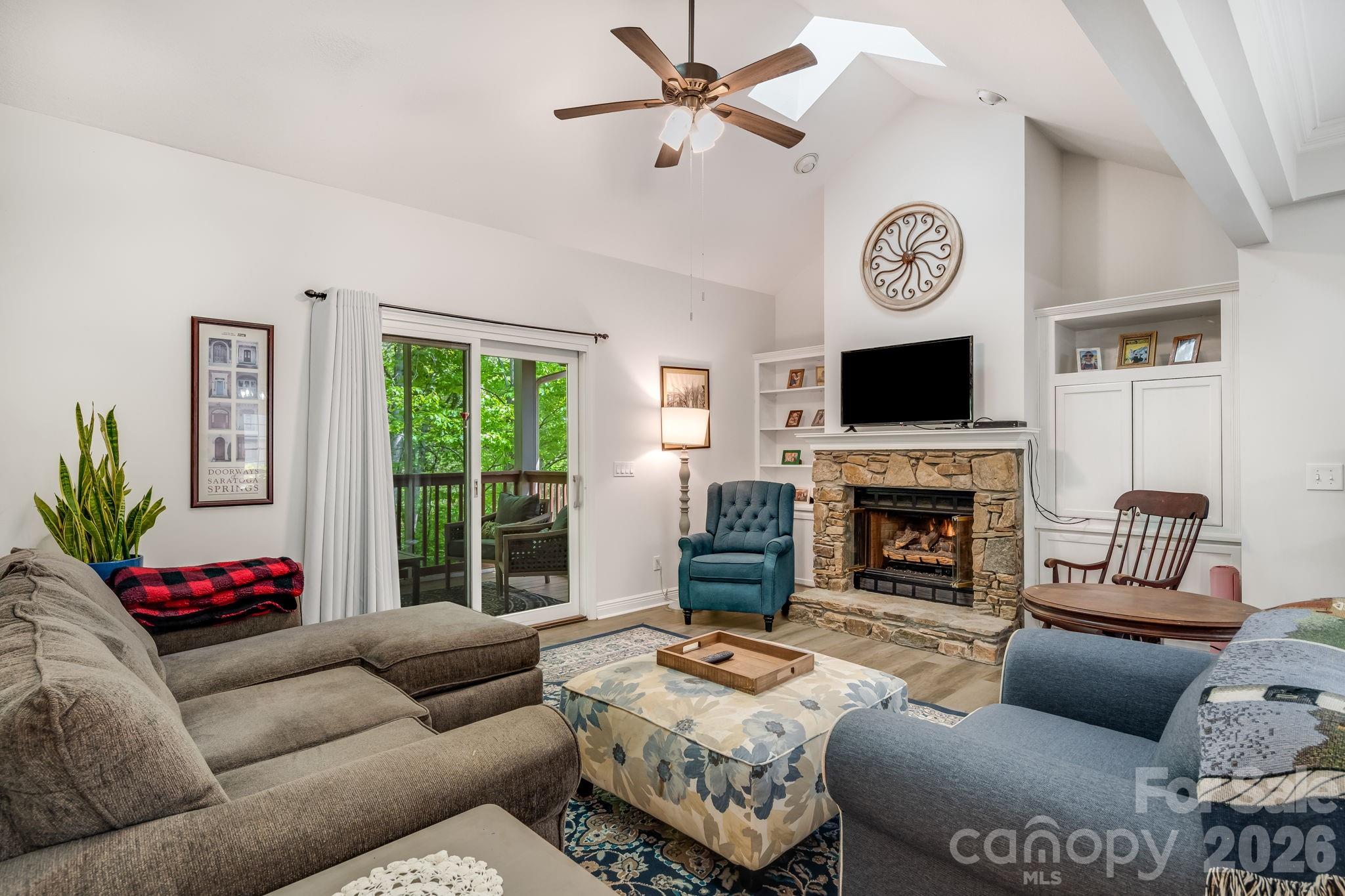 Viewpointe - Residential