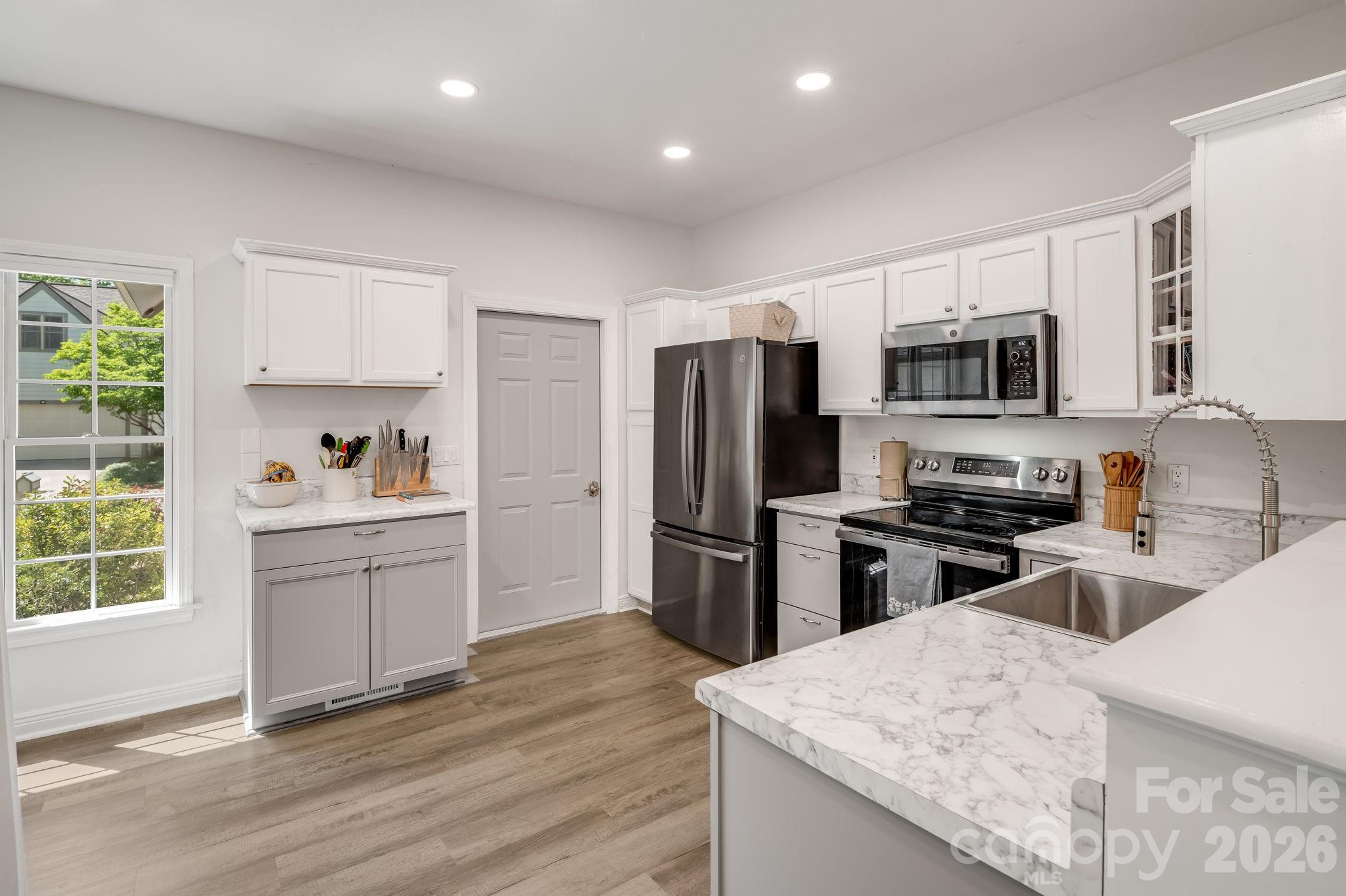 Viewpointe - Residential