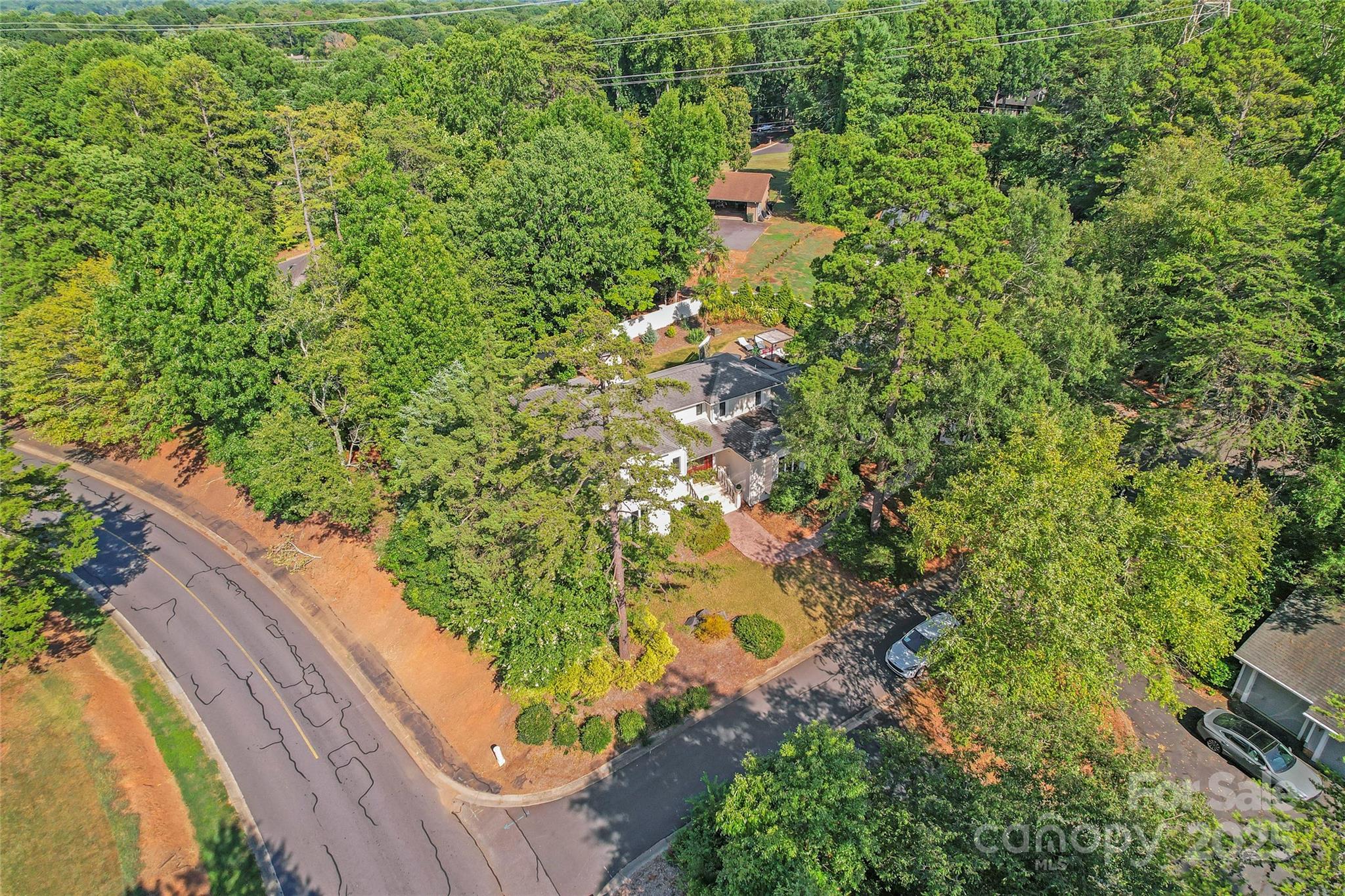 35 Heritage Drive