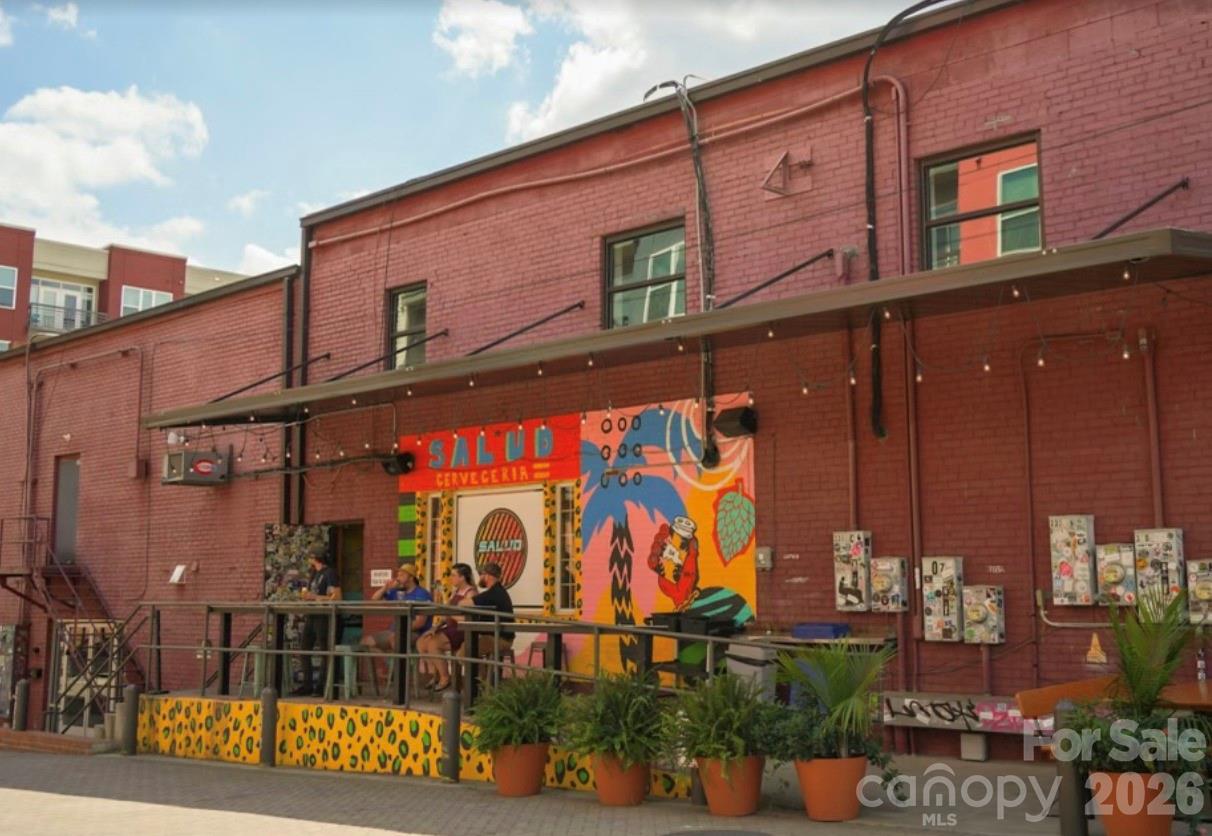 The Arts District - Land