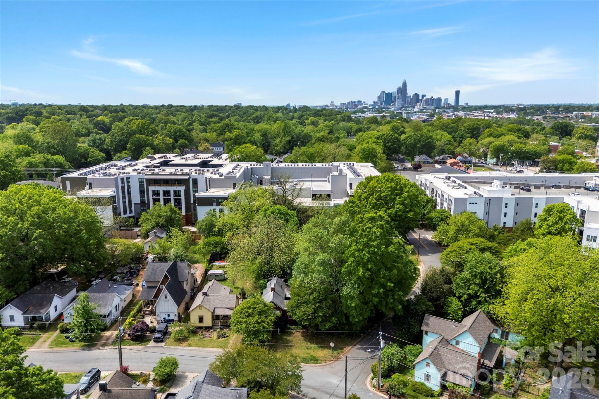 The Arts District - Land