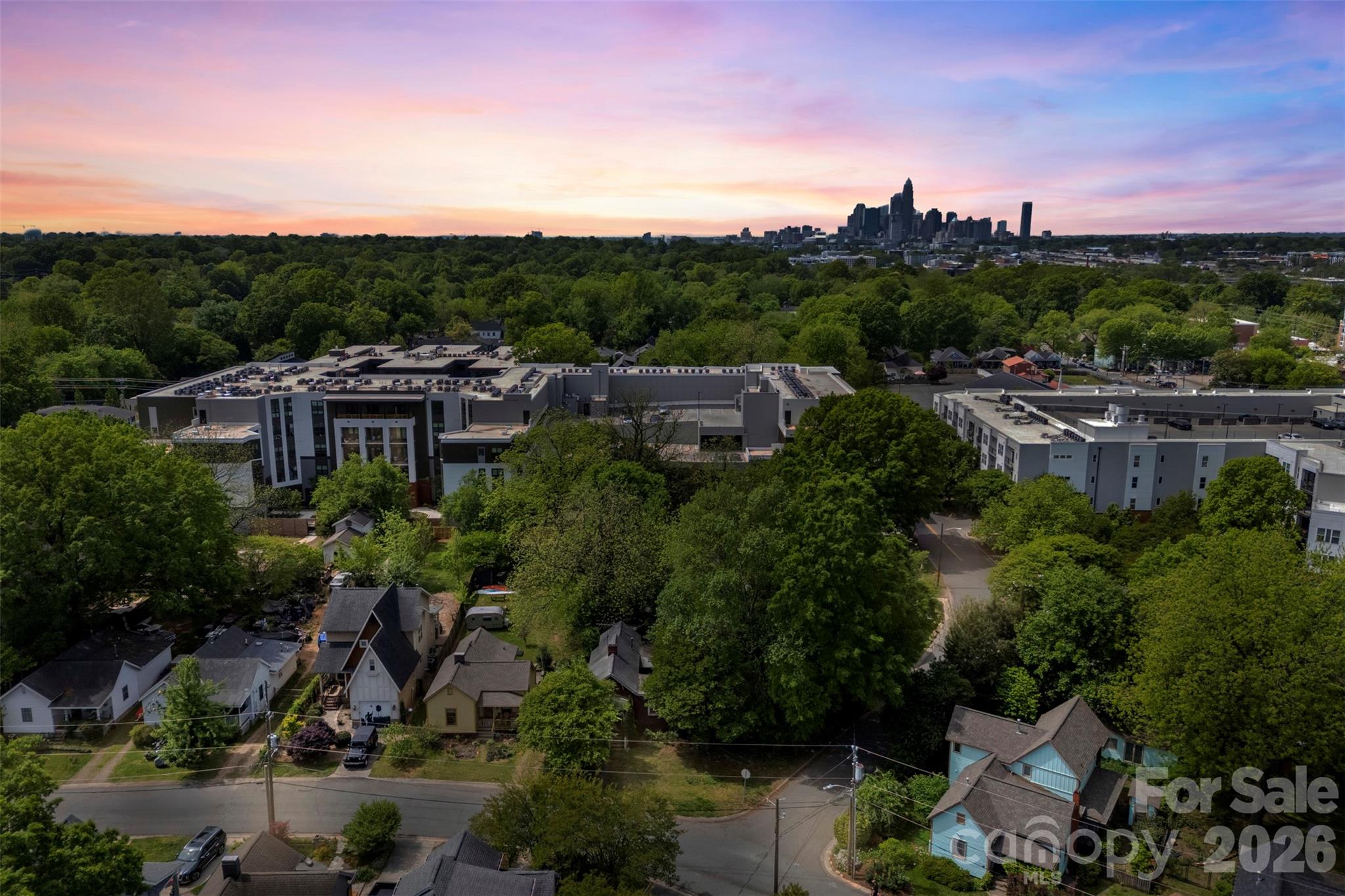 The Arts District - Land