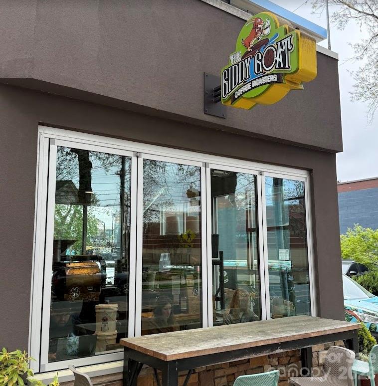 The Arts District - Land