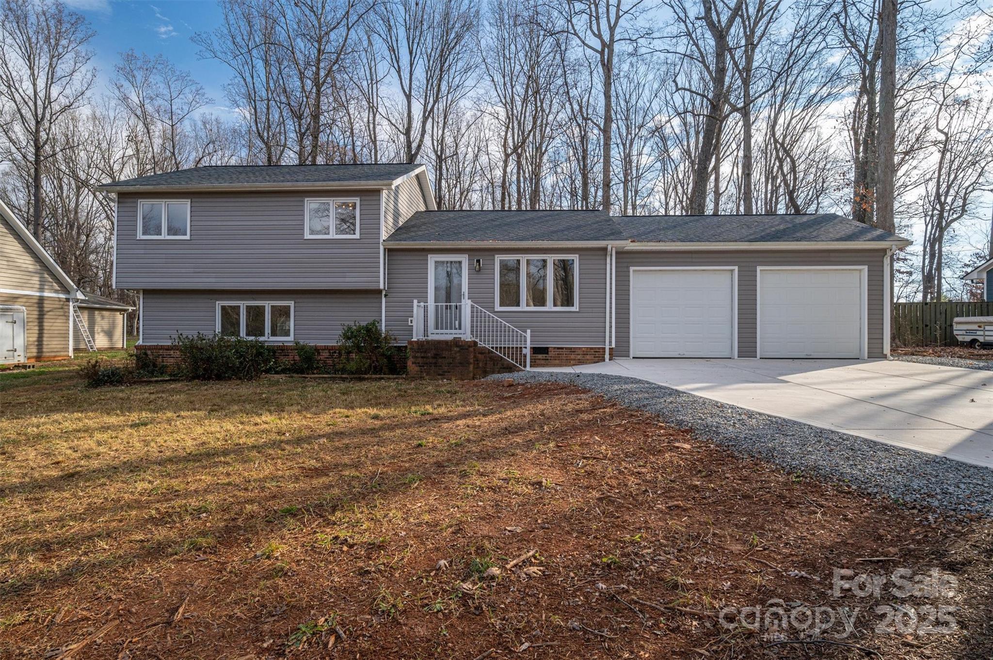 1934 Hickory Hills Drive