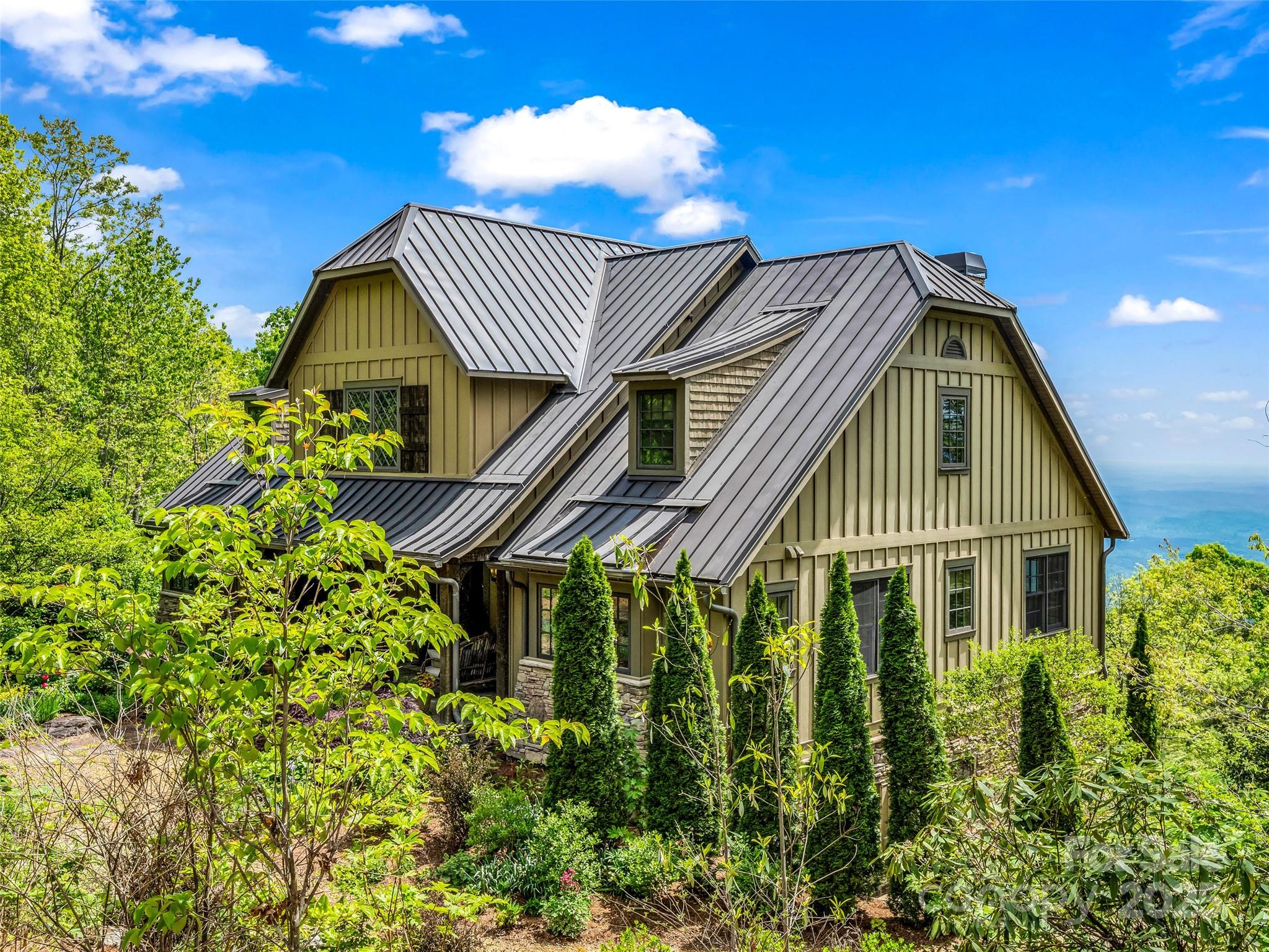 132 Eastman Place
