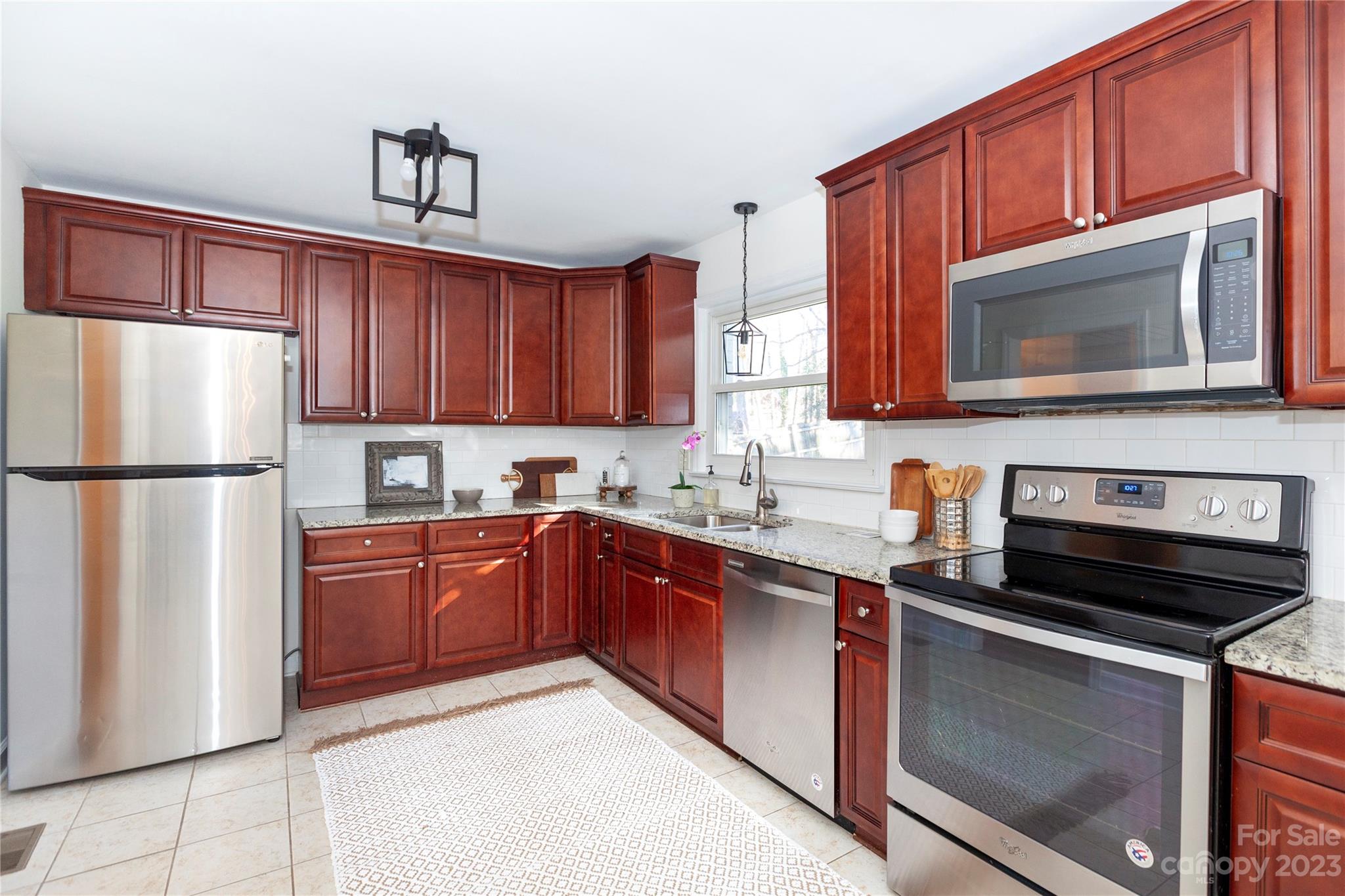 Merry Oaks - Residential