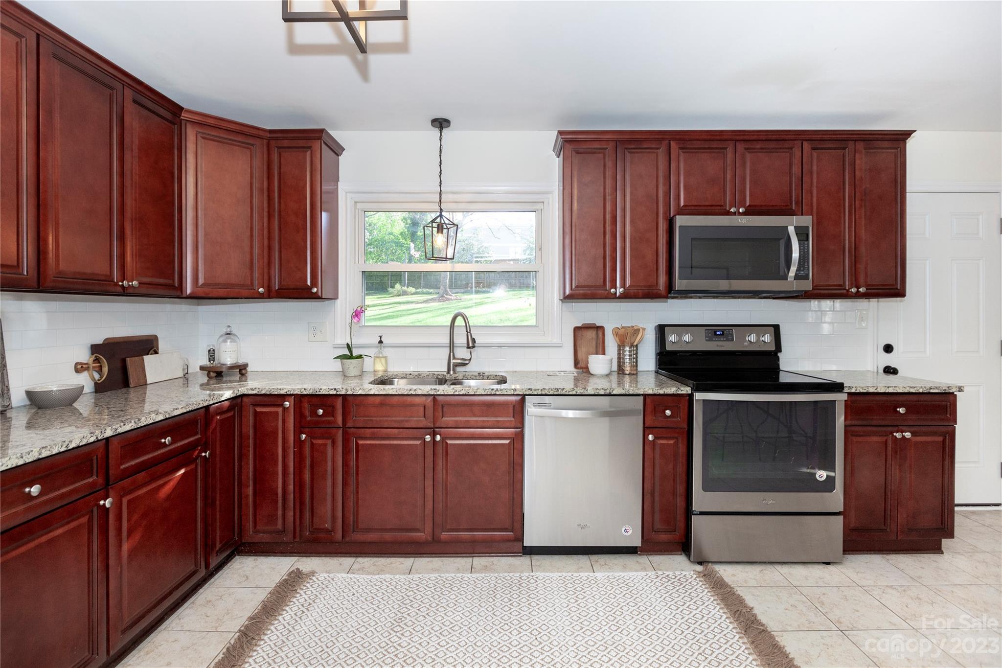 Merry Oaks - Residential