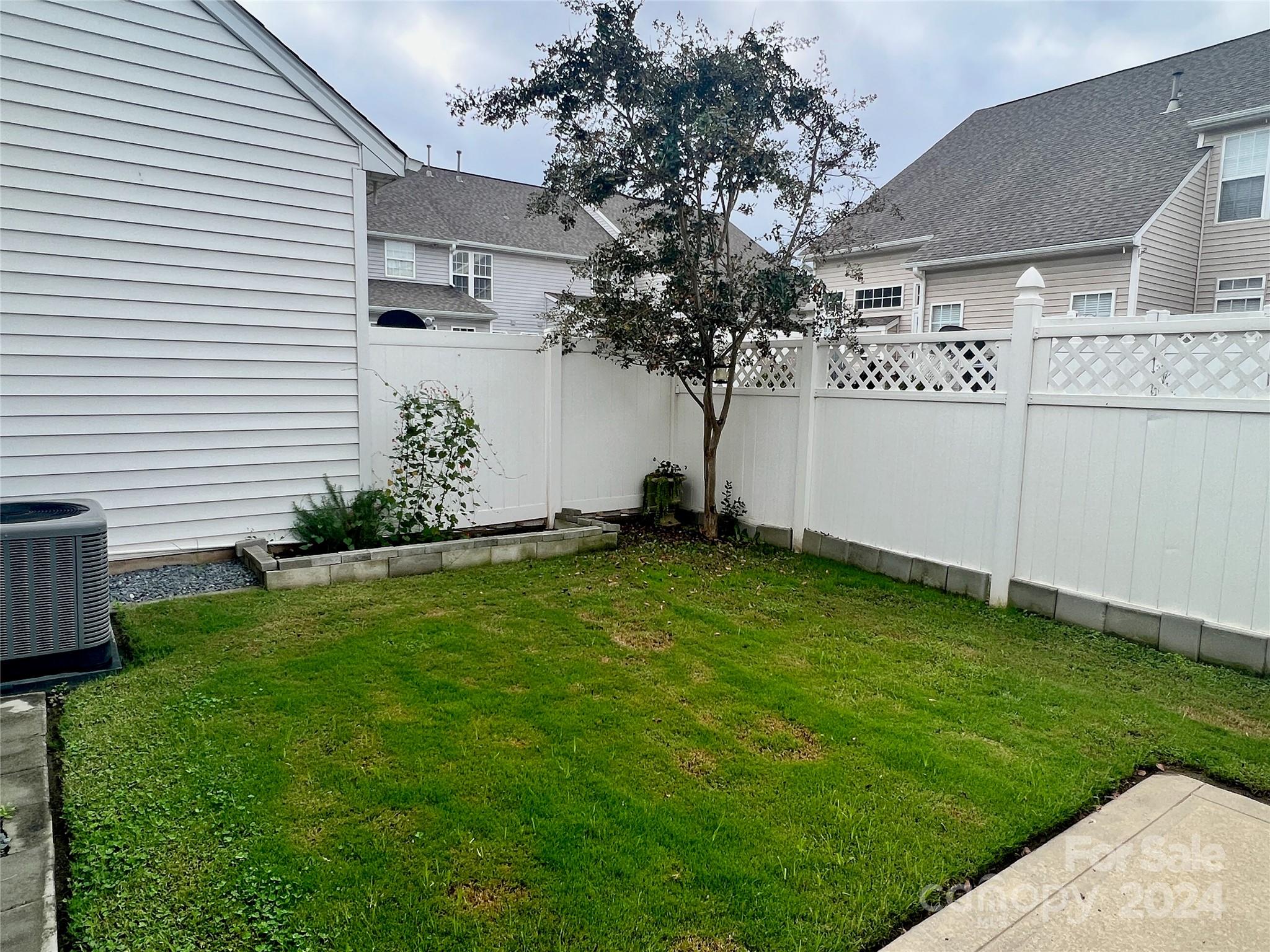 Autumn Cove At Lake Wylie - Residential