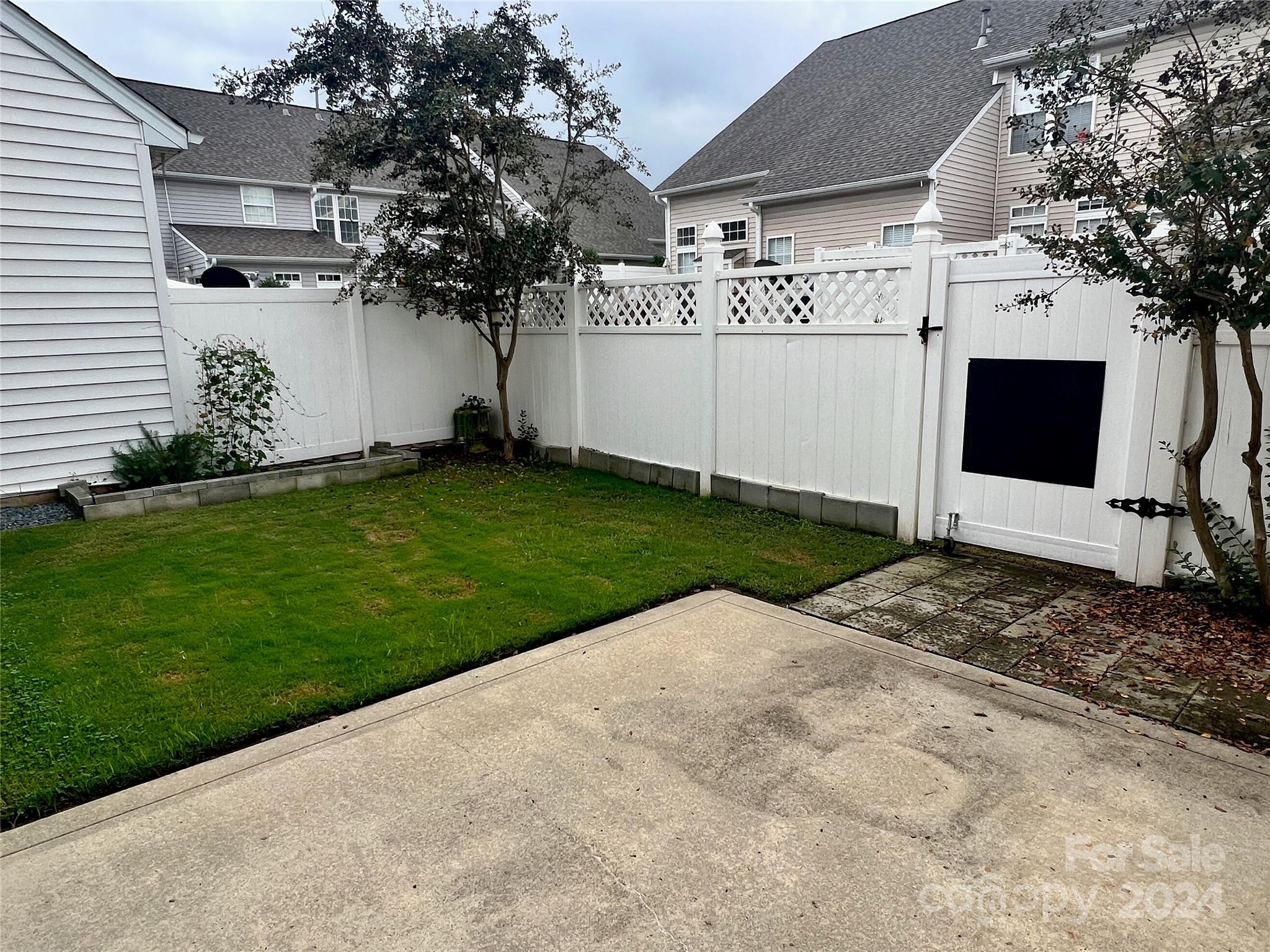 Autumn Cove At Lake Wylie - Residential