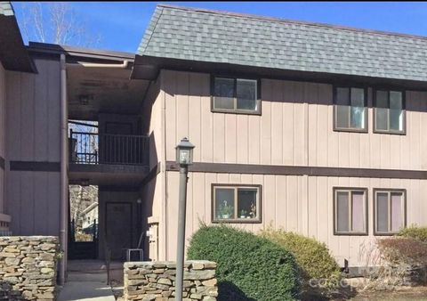 A home in Hendersonville