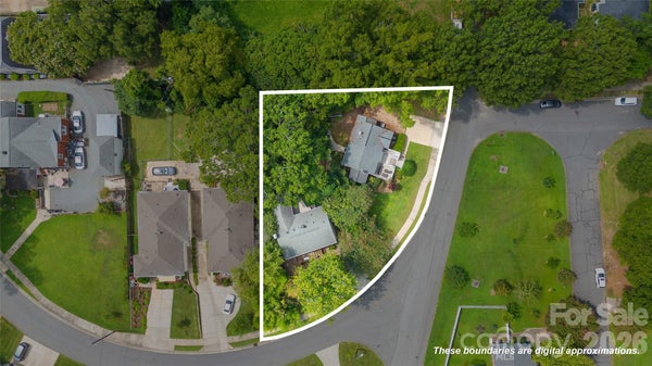 2133 THURMOND PL, CHARLOTTE, NC 28205 - Image f67200b0821a0ebdbcd915b0d0d3aa90/2113804589