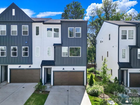 Photo of 8004 Cedarsmith Court, Charlotte, NC 28217 (MLS # 4426426)