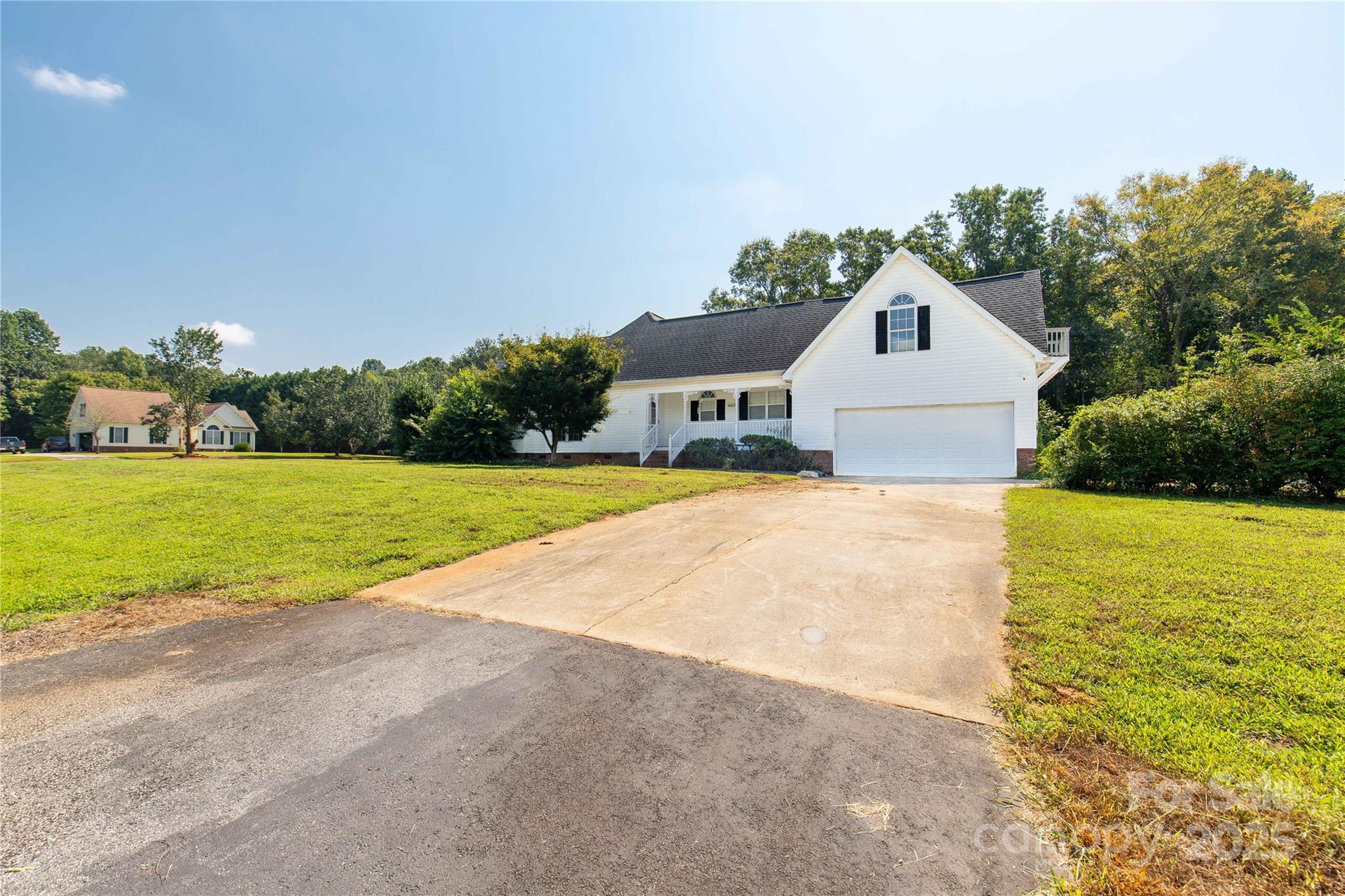 903 Little Brook Circle