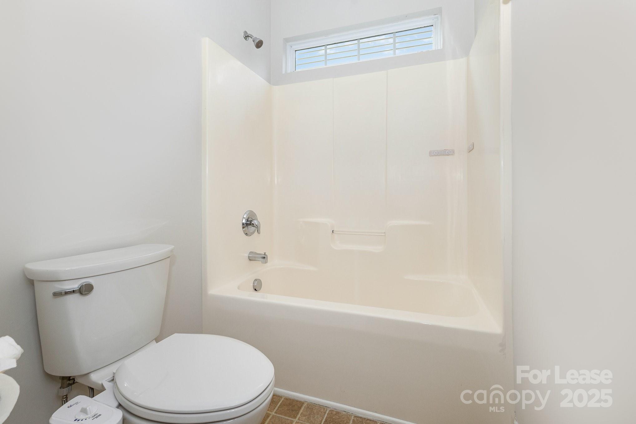 Ardrey Woods - Residential Lease