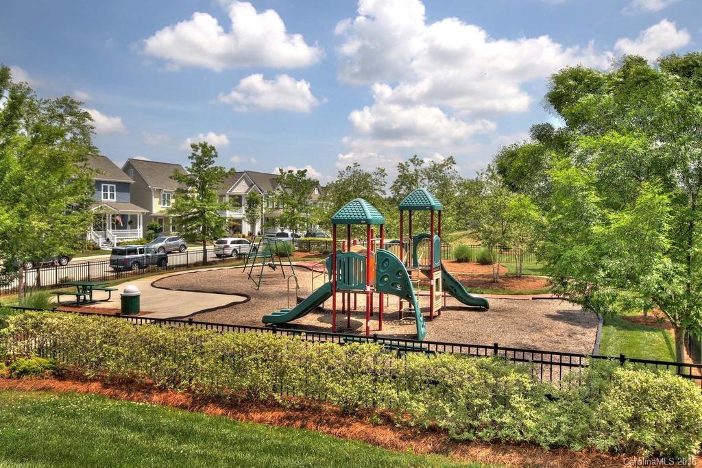 Summers Walk - Residential