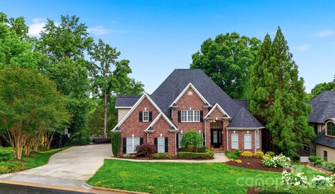 Photo of 151 43rd Avenue Drive NW, Hickory, NC 28601 (MLS # 4379957)