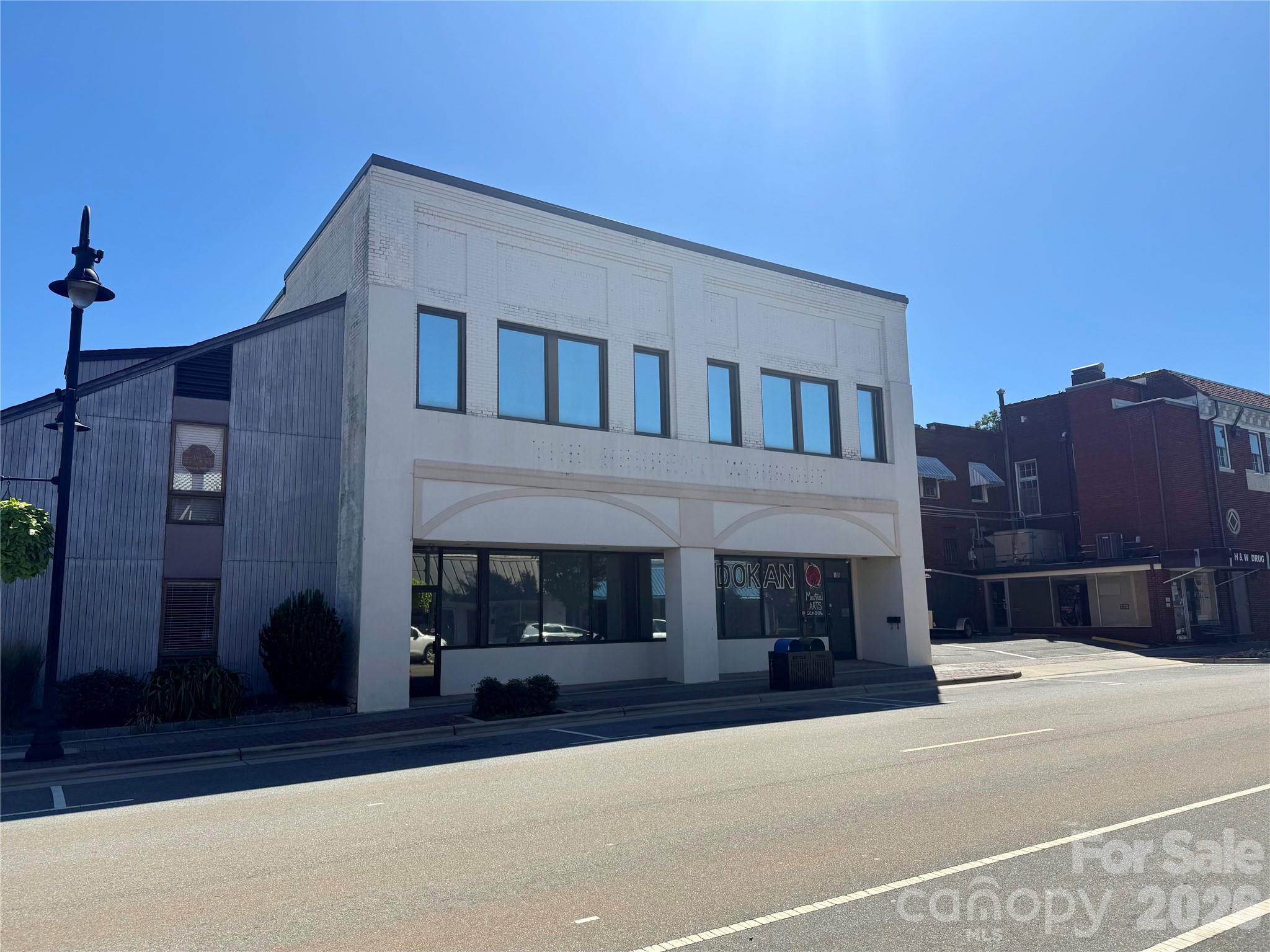 109 N Main Avenue