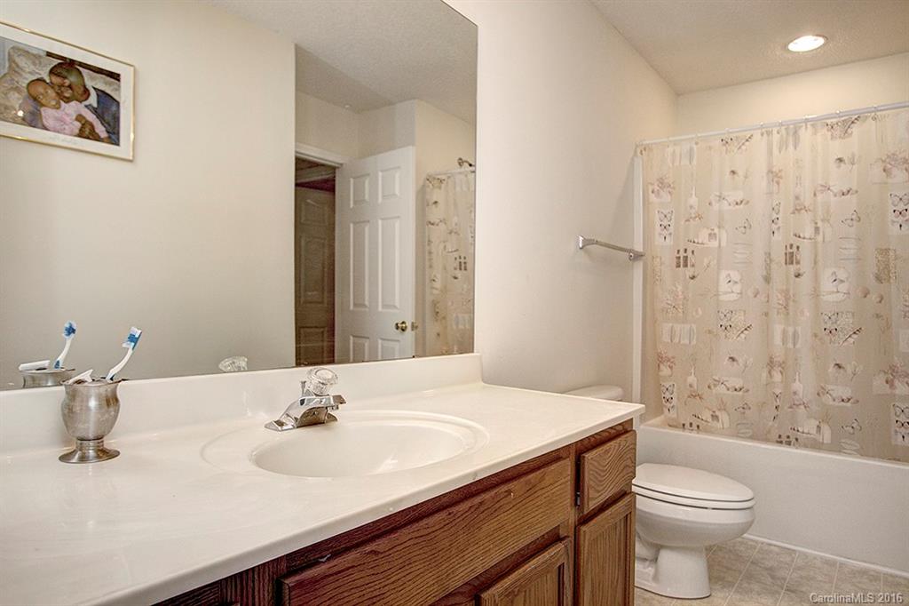 Old Stone Crossing - Residential