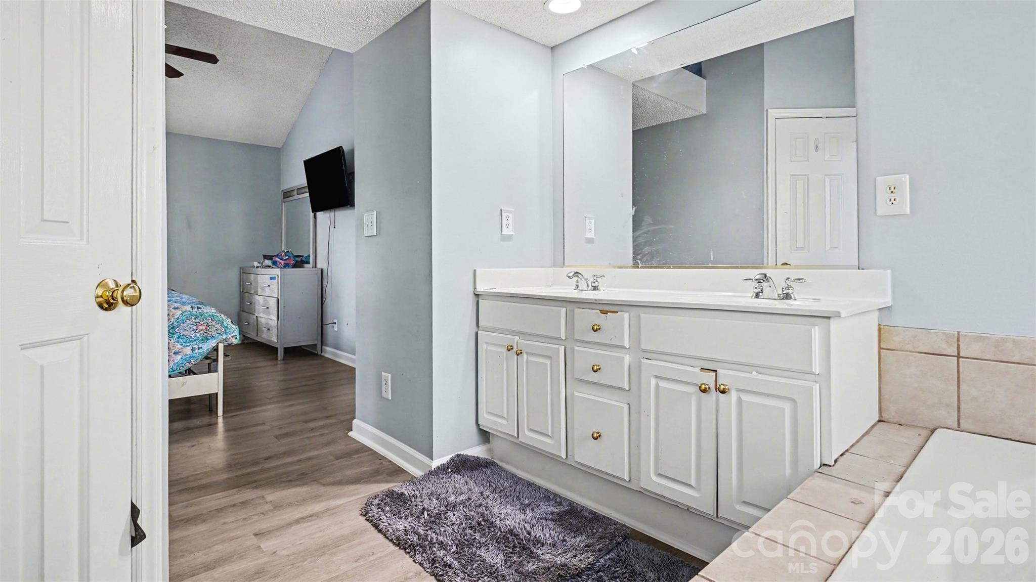 Salem Crossing - Residential