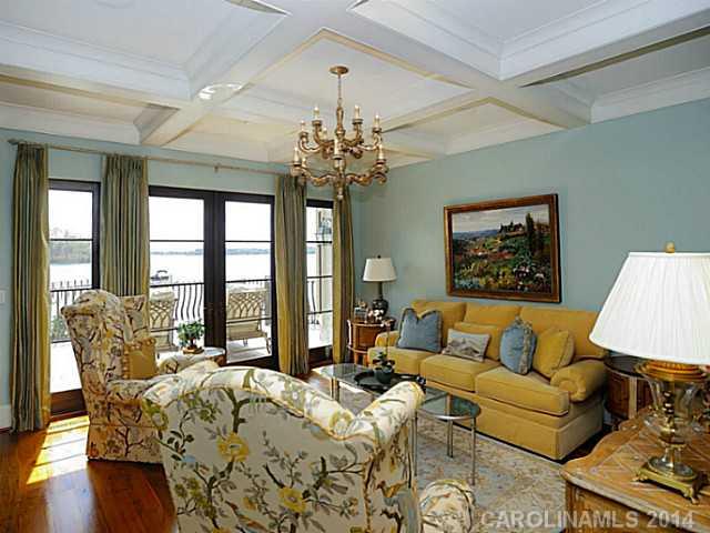 The Peninsula - Residential