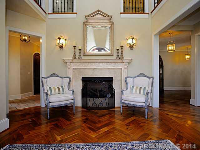 The Peninsula - Residential