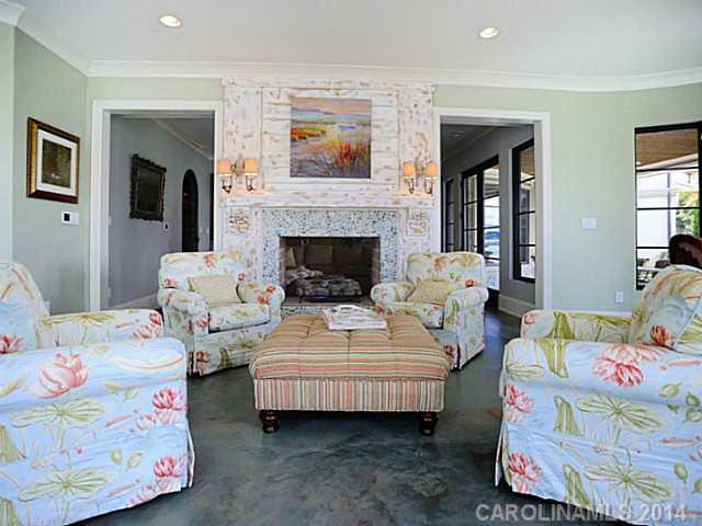 The Peninsula - Residential