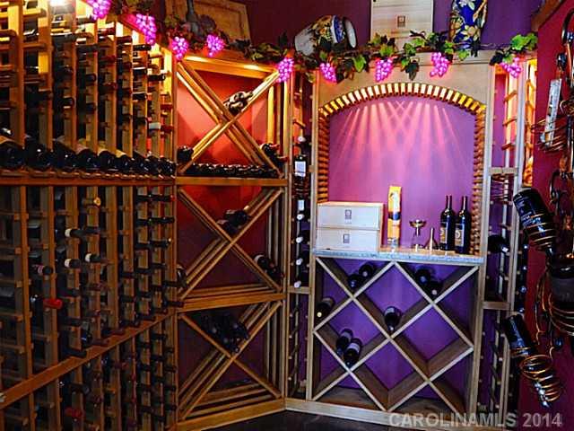 The Peninsula - Residential