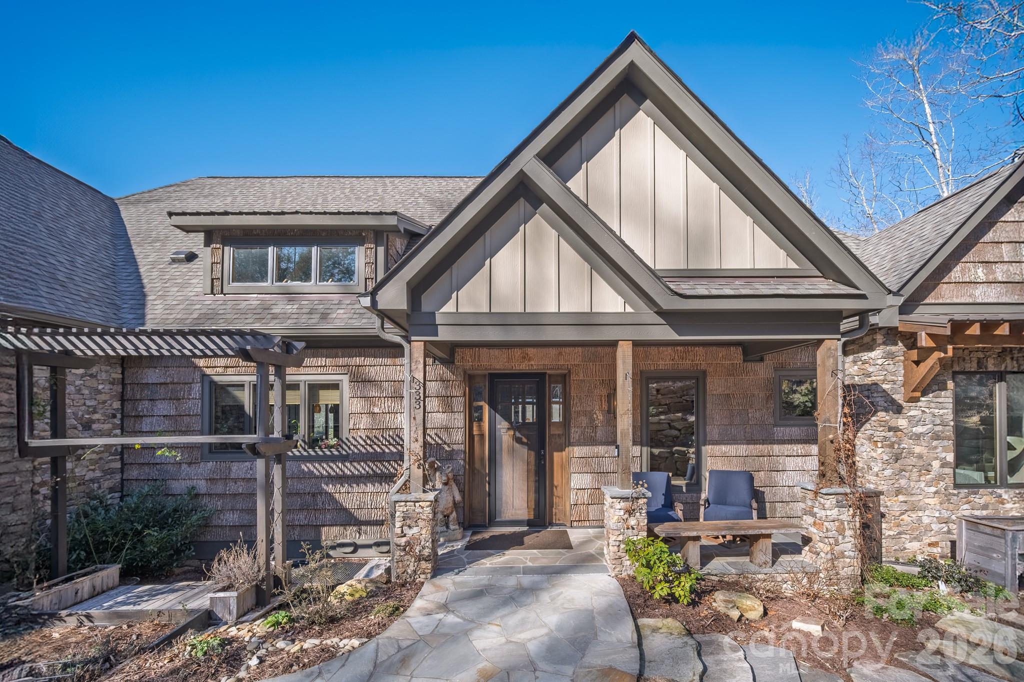 333 Kanasdatsi Drive 25A/28