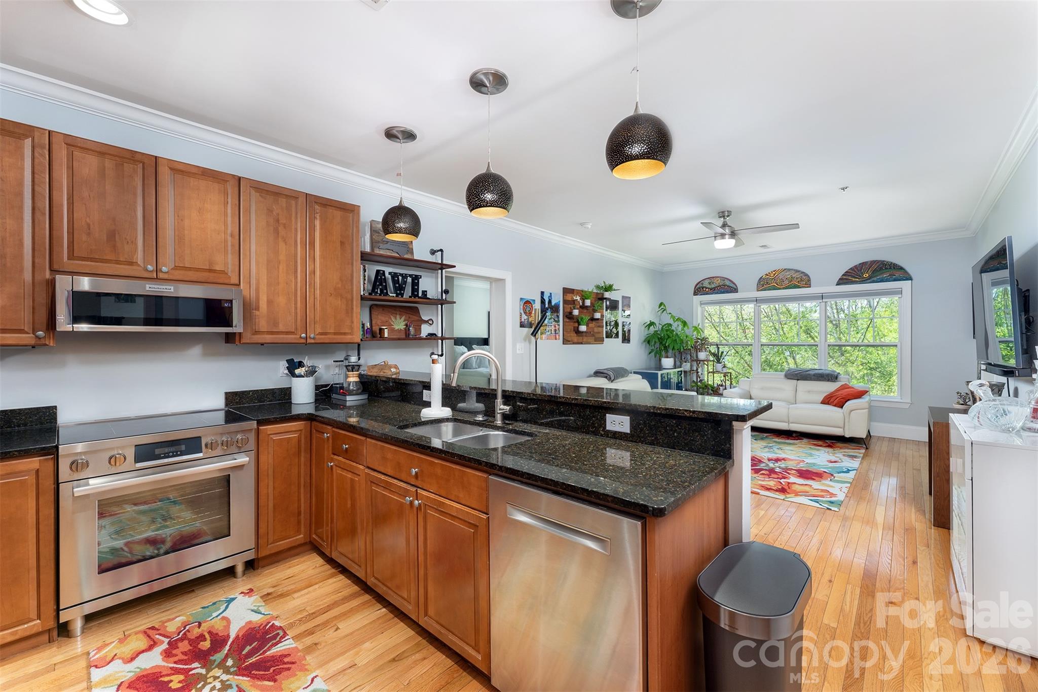 155 S Lexington Avenue B408