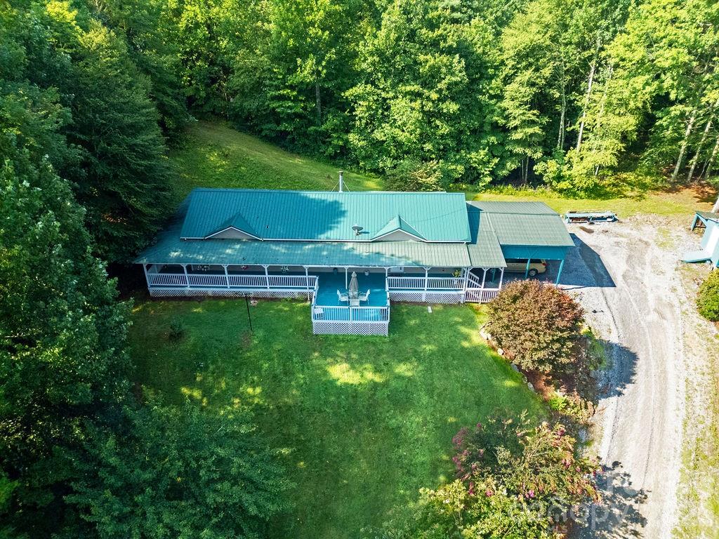 98 New Sorrells Estate