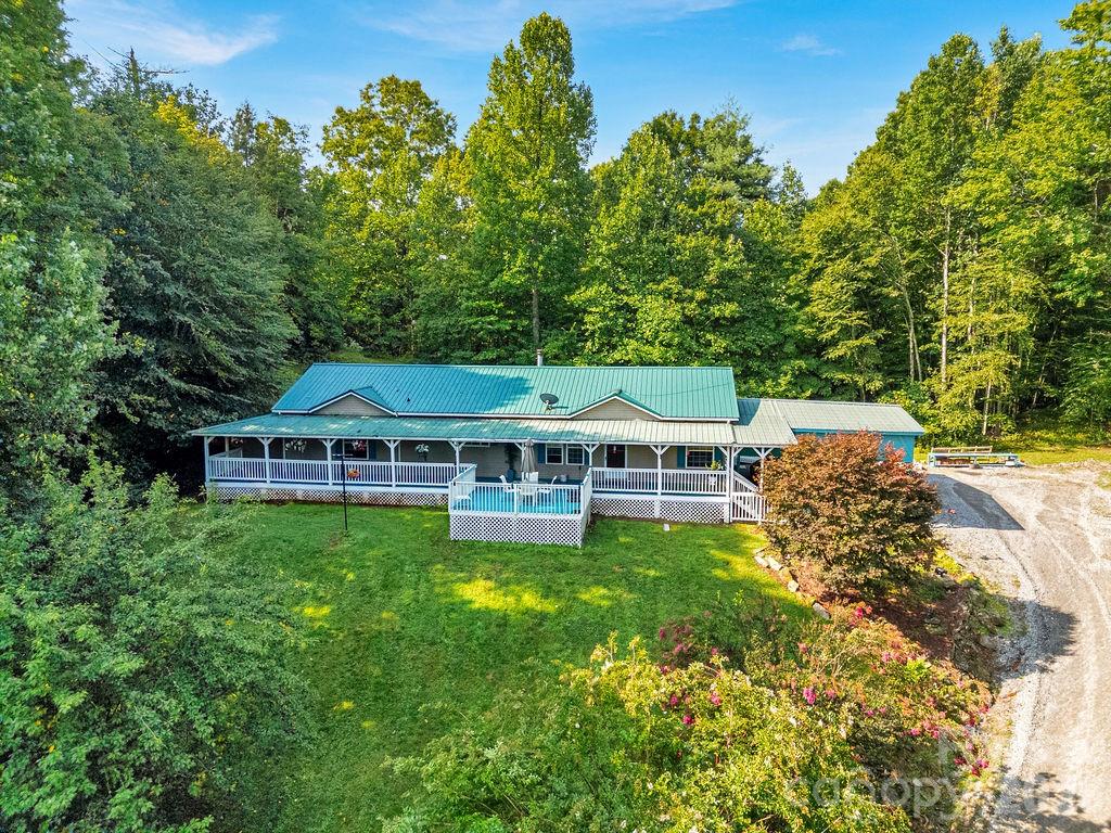 98 New Sorrells Estate