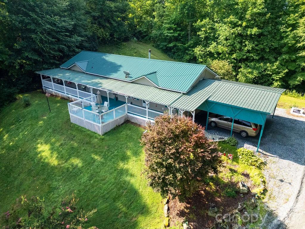 98 New Sorrells Estate