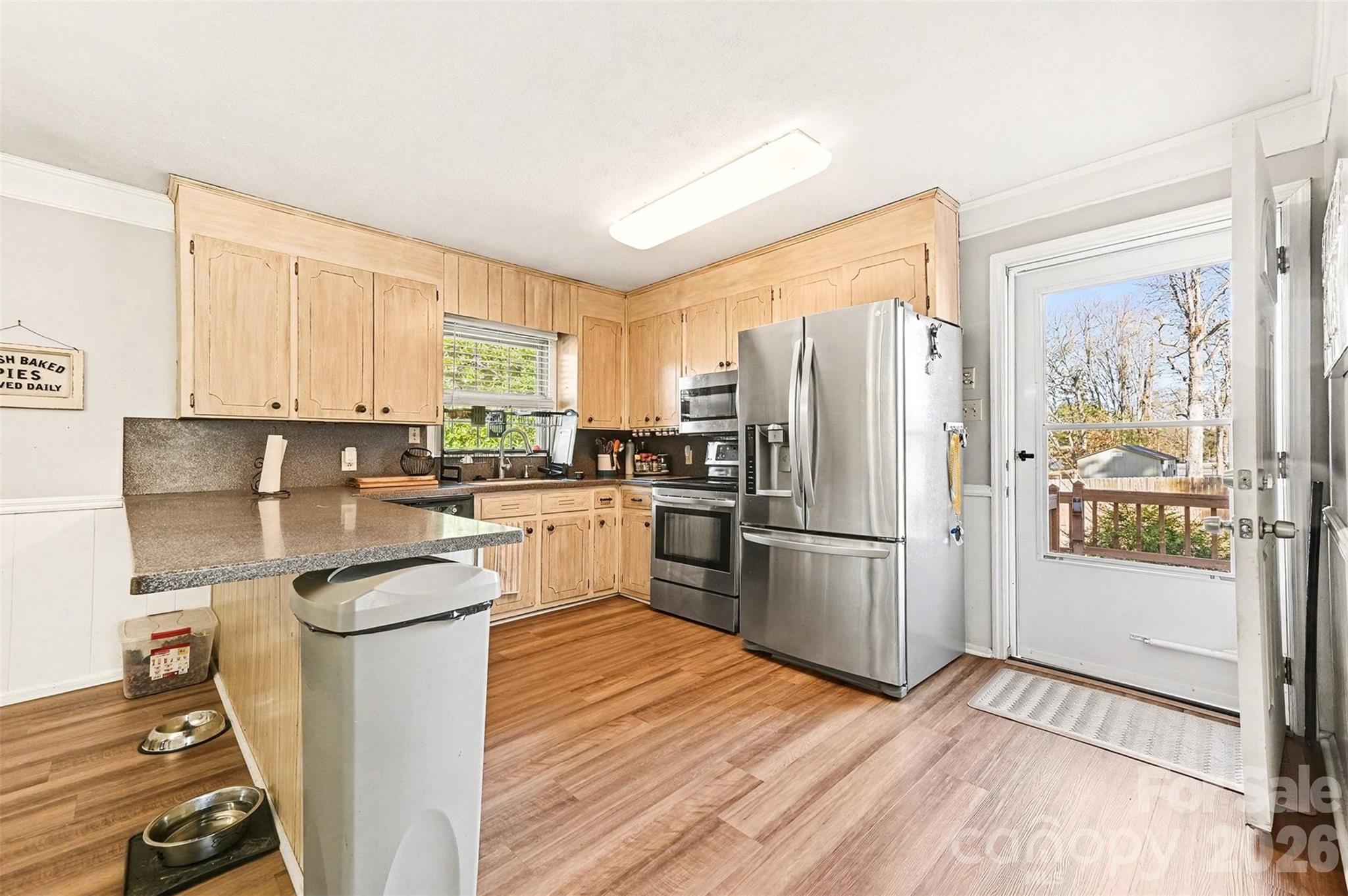 2526 Country Club Drive