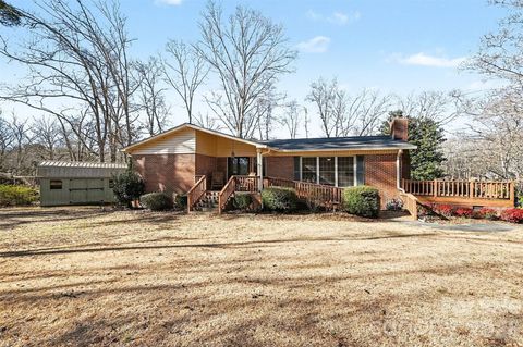 2526 Country Club Drive Lancaster SC 29720