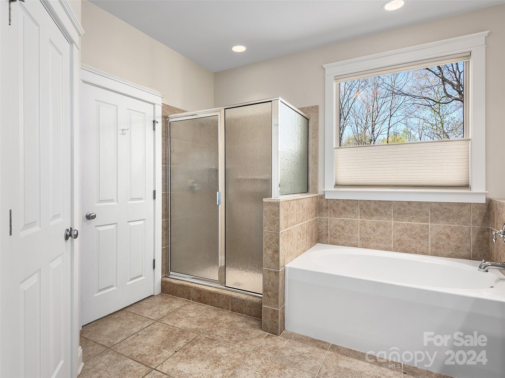 Biltmore Lake - Residential