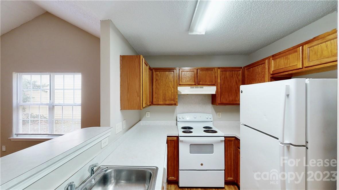 Hunterbrook - Residential Lease
