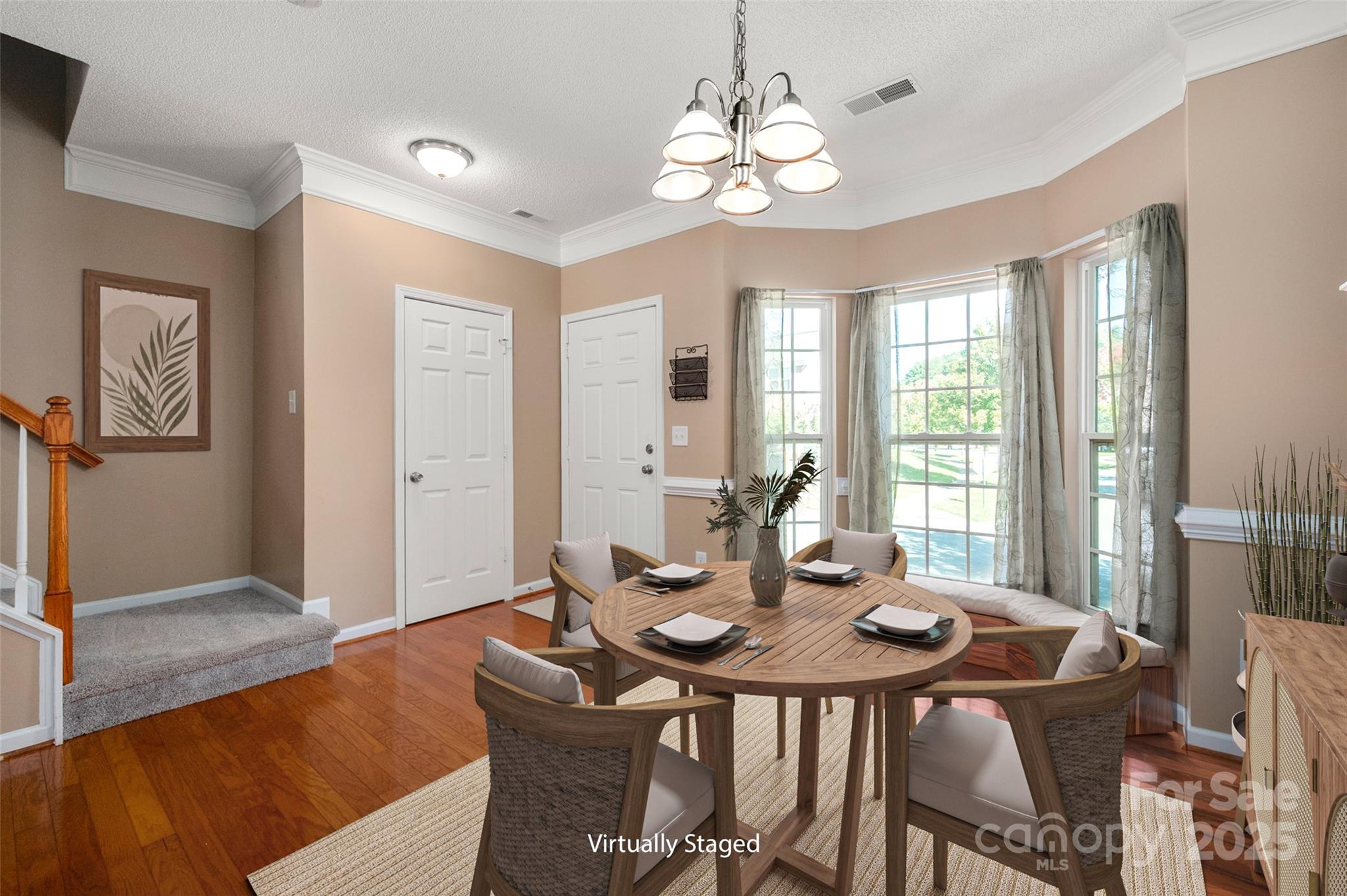 6934 Tanners Creek Drive