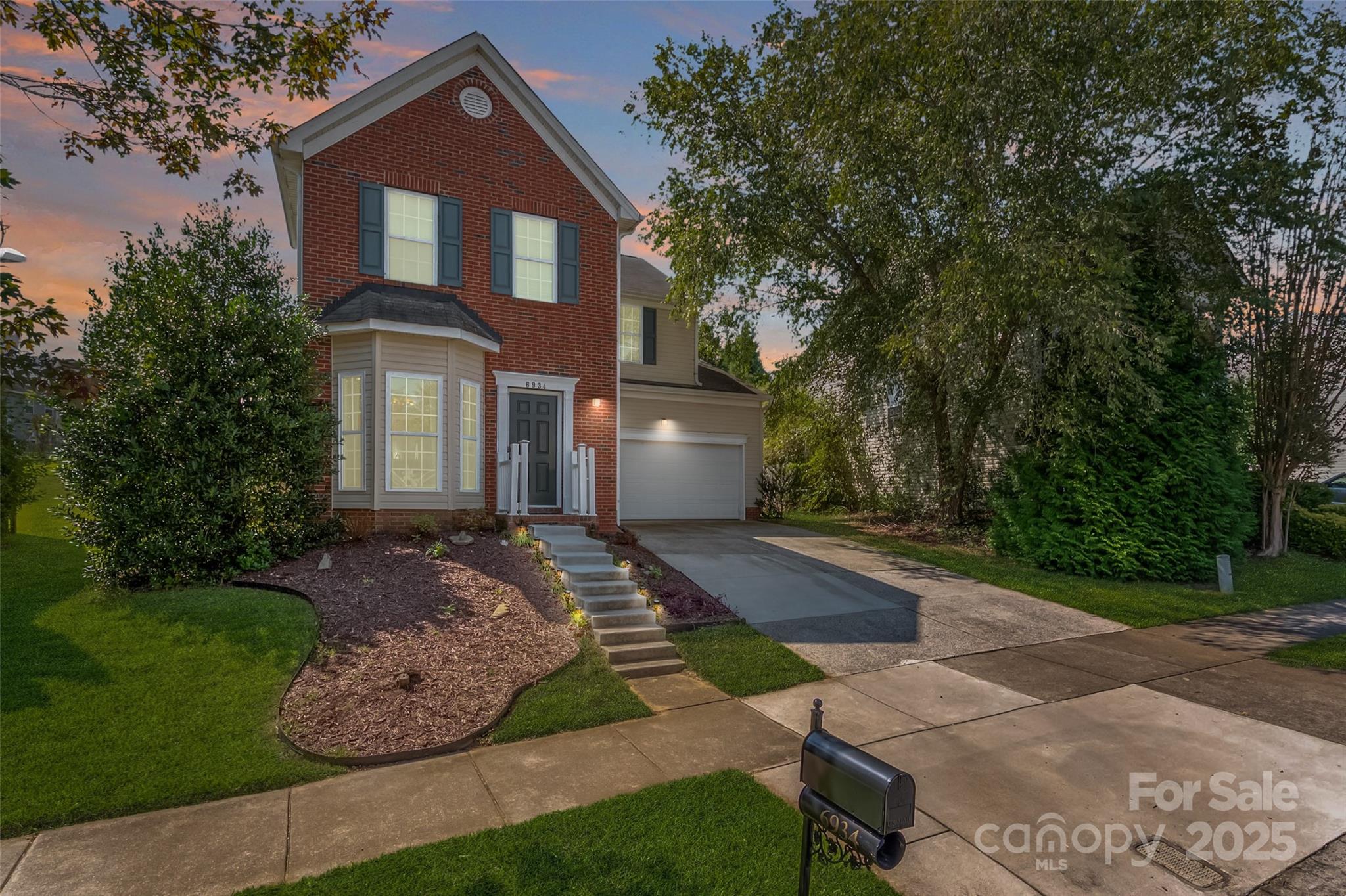 6934 Tanners Creek Drive