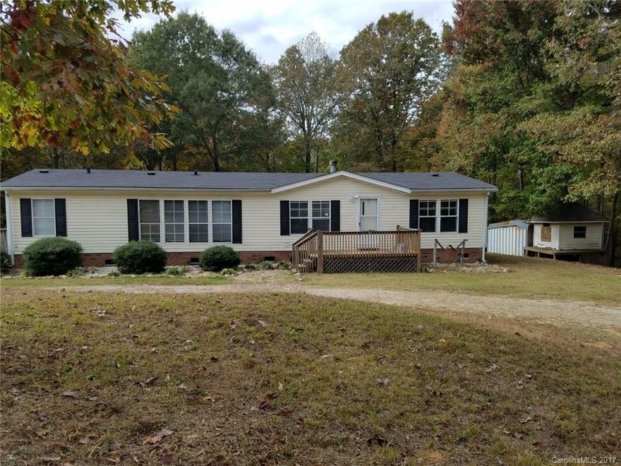 Spacious move in ready home. Separate laundry room. Stainless appliances.