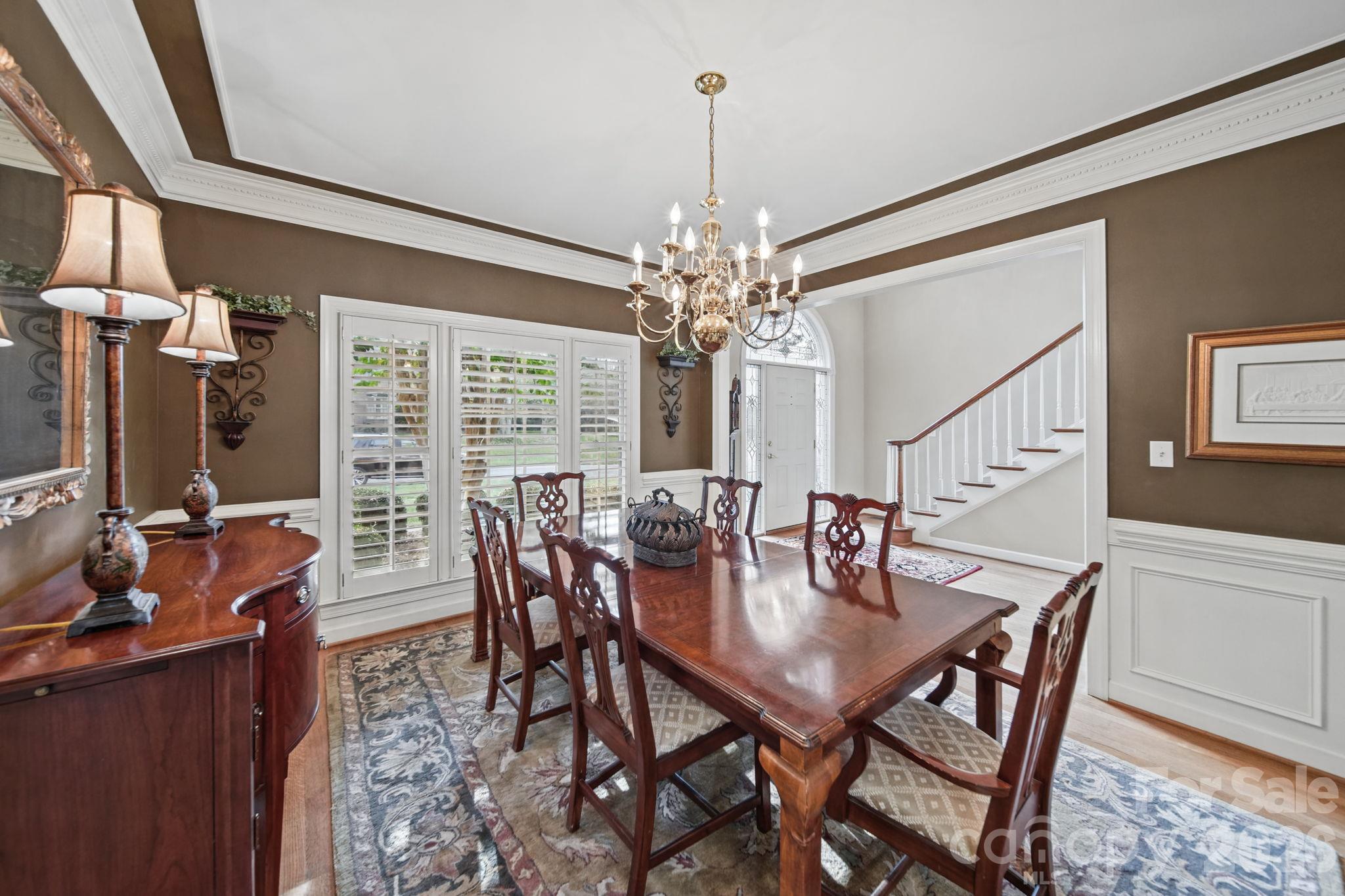 1221 Rittenhouse Lane