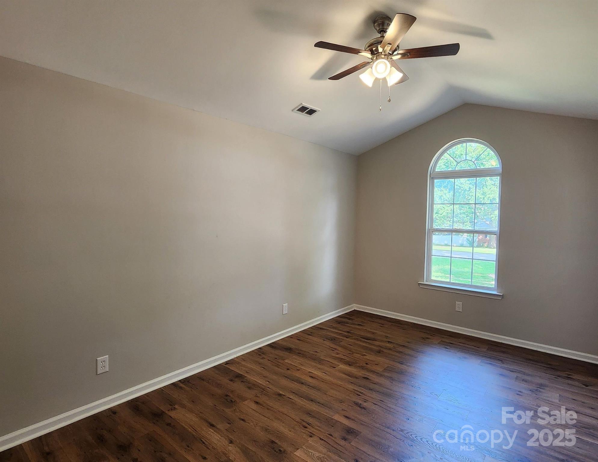 Lincoln Estates - Residential