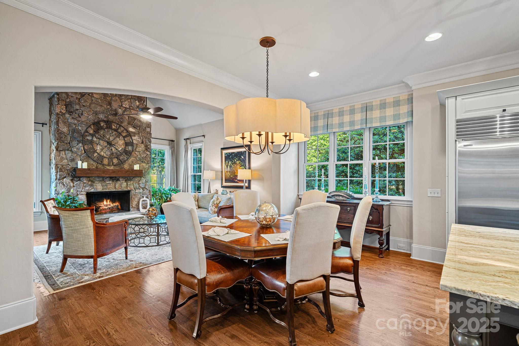 The Peninsula - Residential