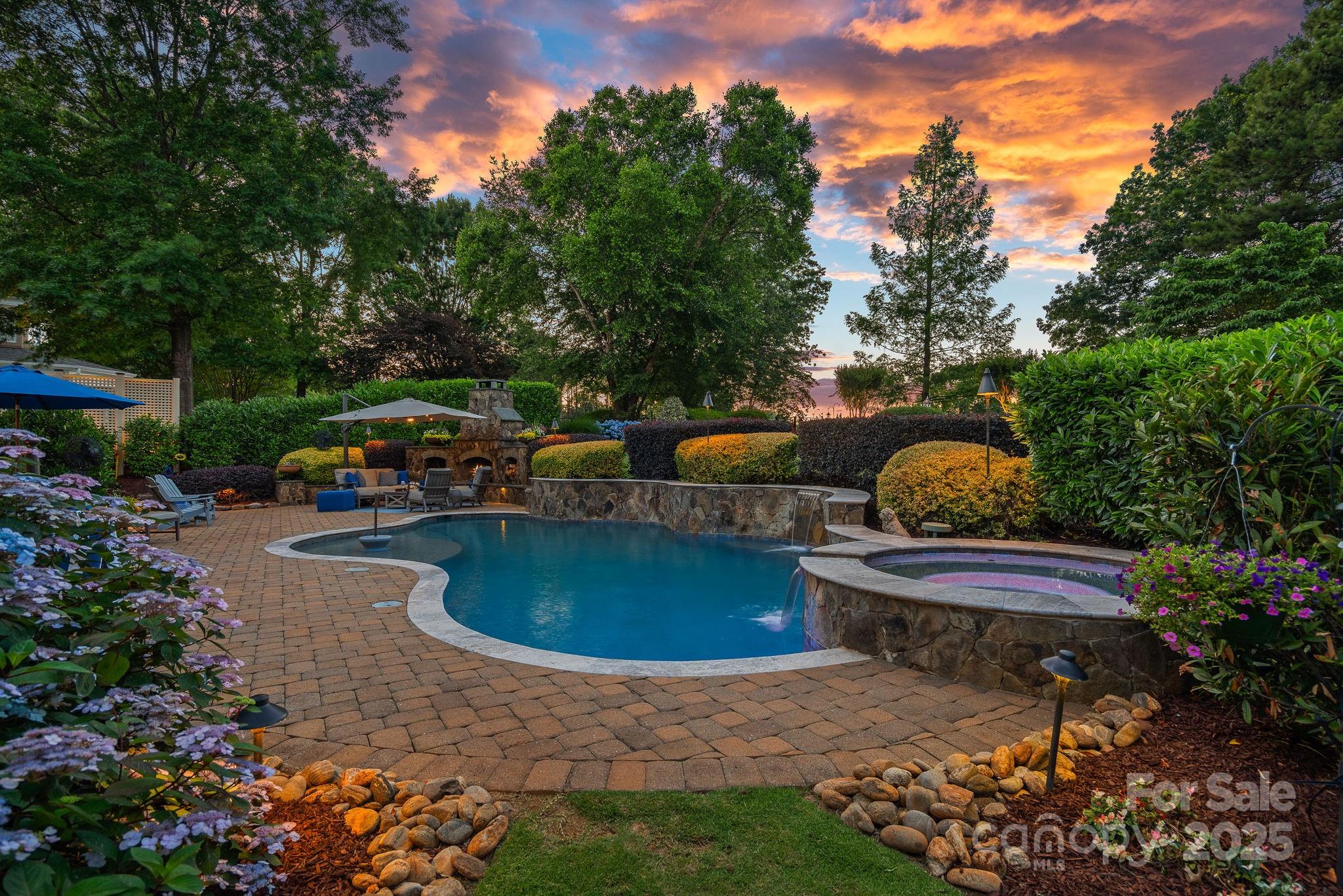 18718 Peninsula Cove Lane