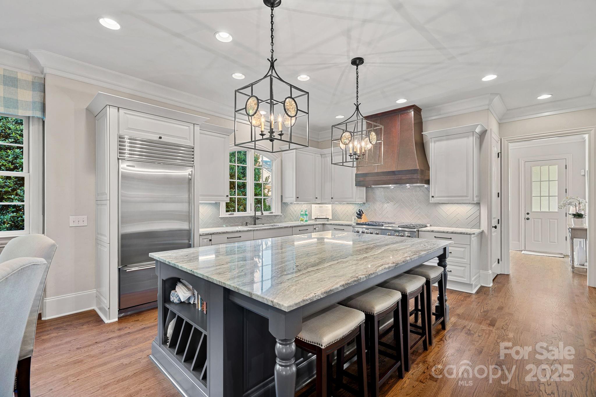 The Peninsula - Residential