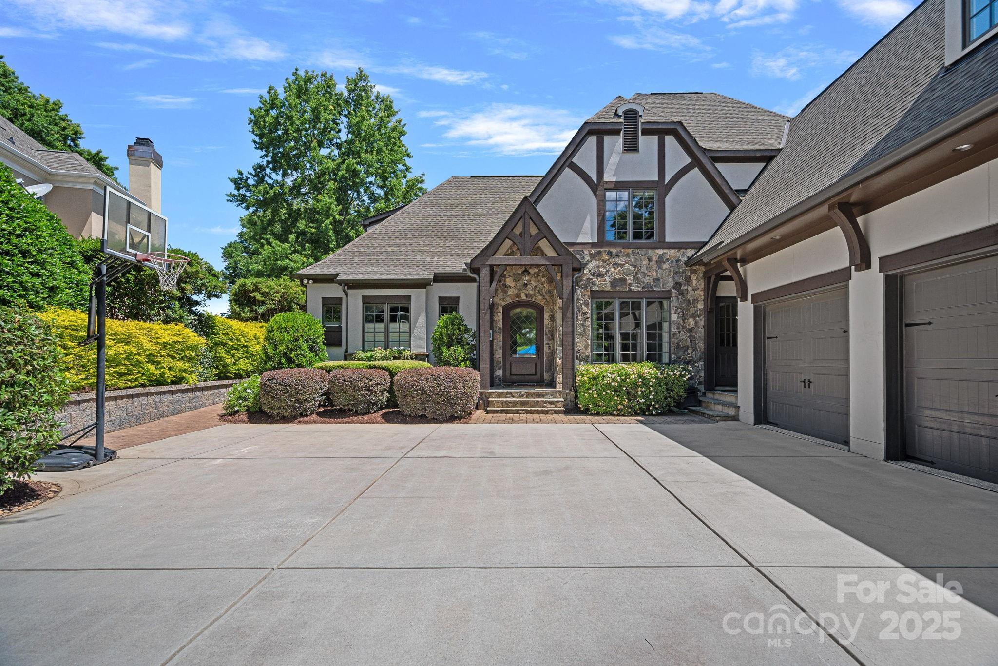 18718 Peninsula Cove Lane