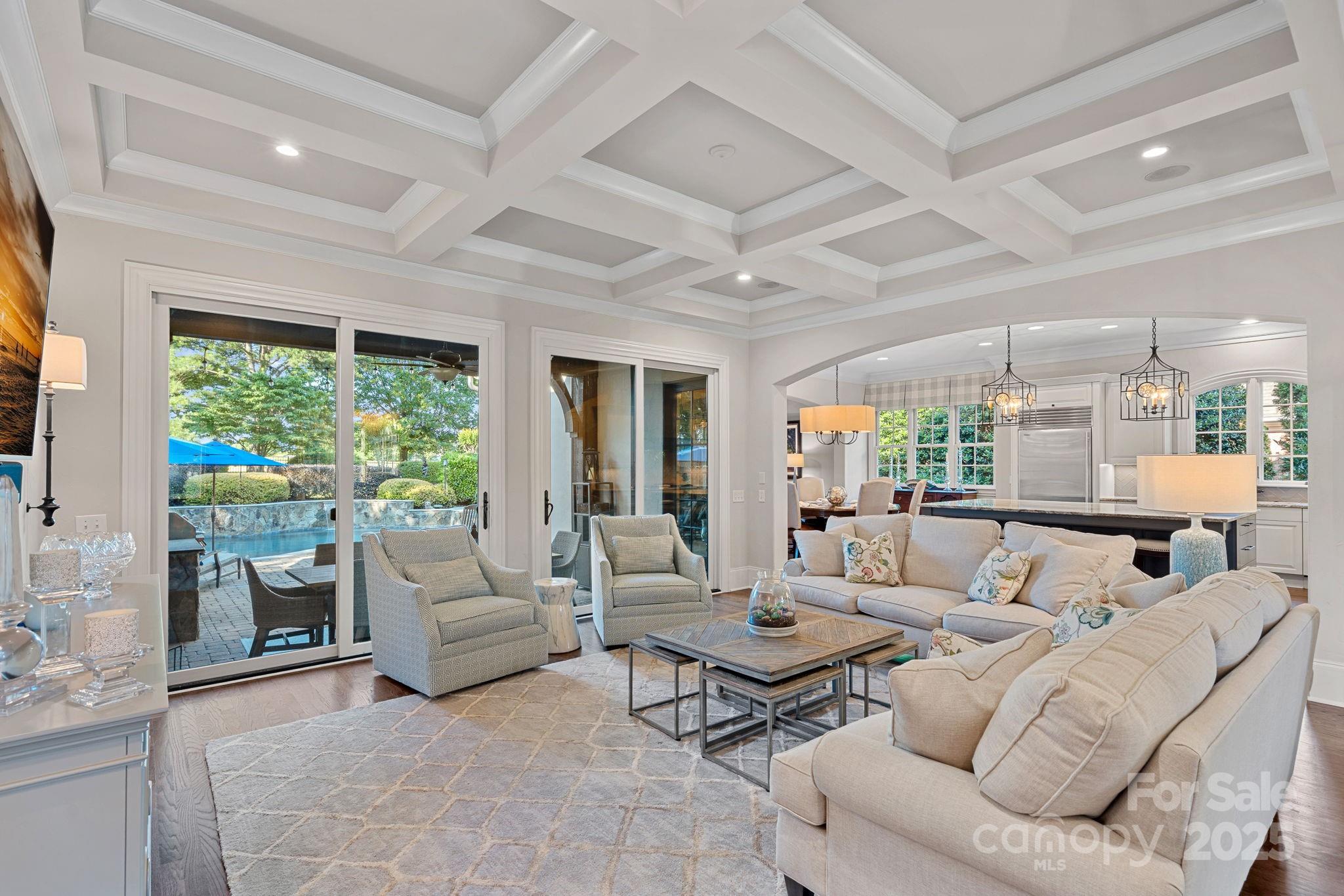 The Peninsula - Residential