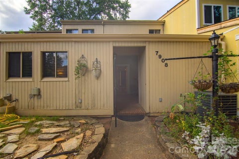 Photo of 7908 Horse Chestnut Lane, Charlotte, NC 28277 (MLS # 4422770)